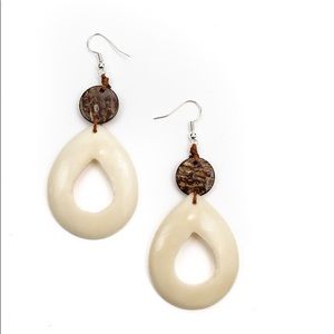 Organic Tagua Jewelry- White Pena Earrings